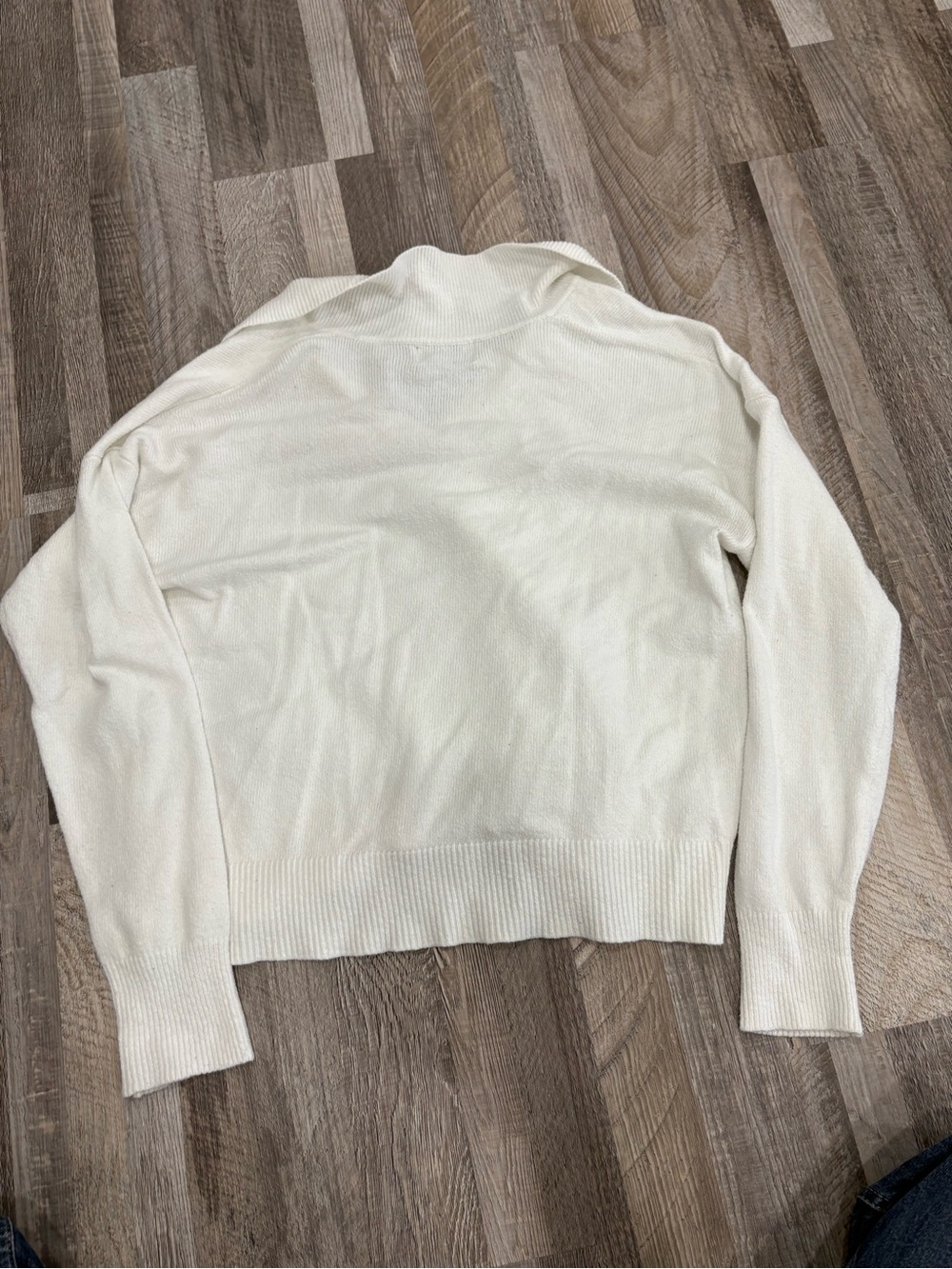 Old Navy Women’s Cream Knit Polo Sweater - Casual V‑Neck Long Sleeve Medium - Picture 4 of 4